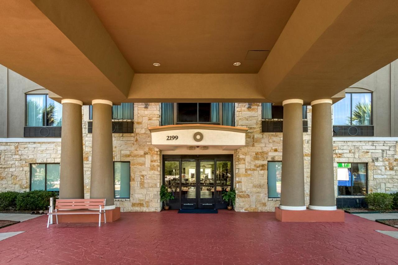 Holiday Inn Express And Suites Beeville By Ihg Extérieur photo