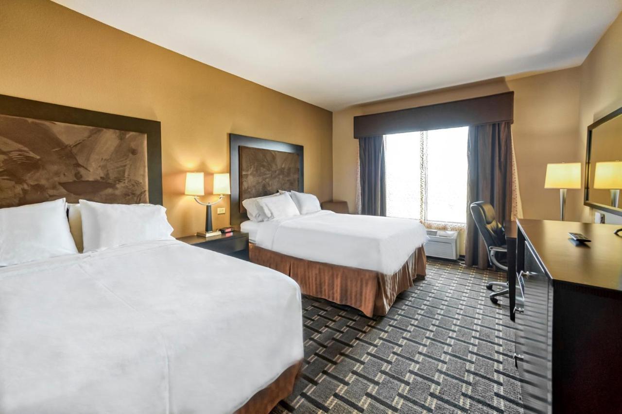 Holiday Inn Express And Suites Beeville By Ihg Extérieur photo