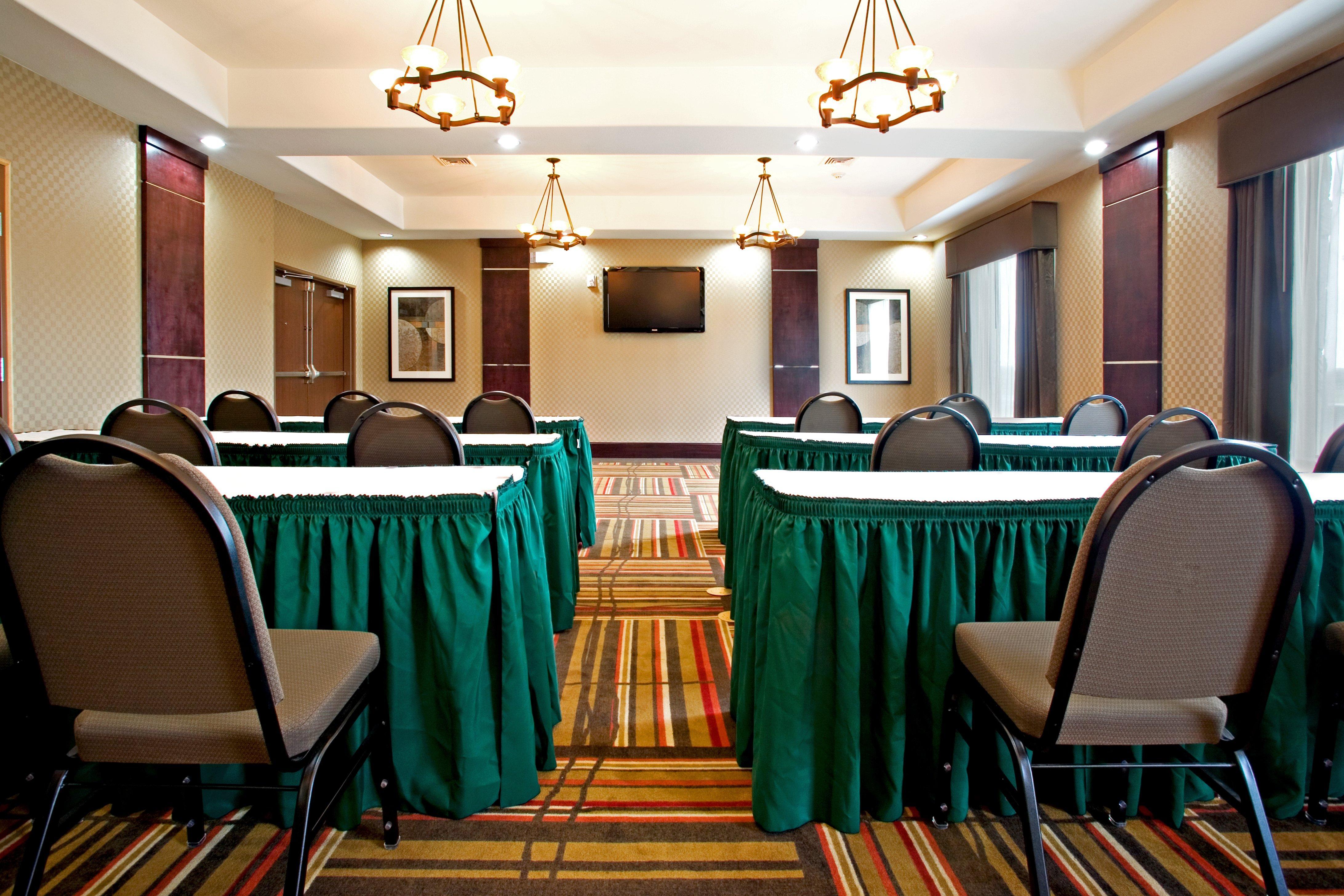 Holiday Inn Express And Suites Beeville By Ihg Extérieur photo
